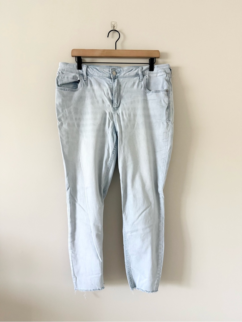 Old Navy Rockstar Skinny Ankle Jeans Light Wash Size 16